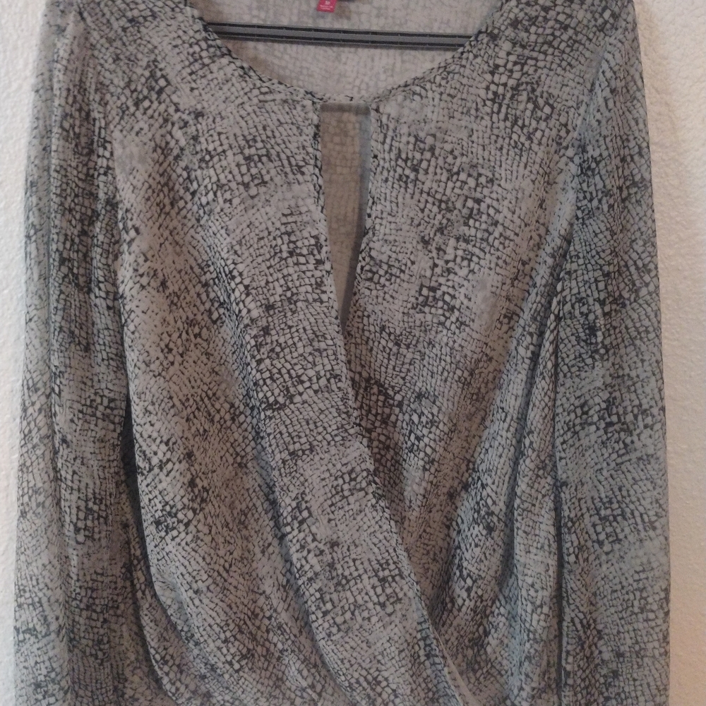 Vince Camuto Black and Gray Patterned Pencil Skirt